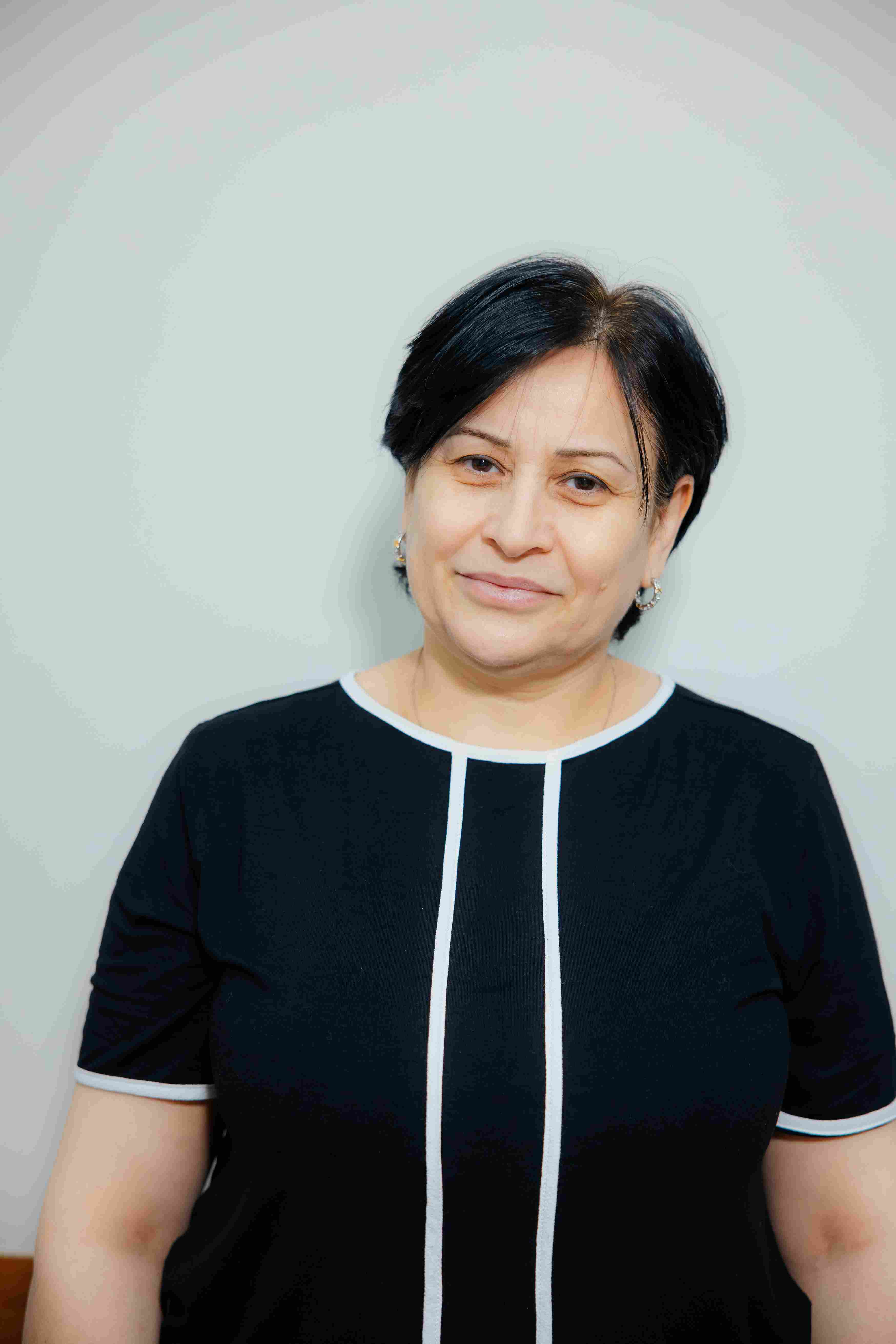 Абдулгаджиева Бела Азирхановна